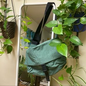 💚 Baggu Messenger Bag